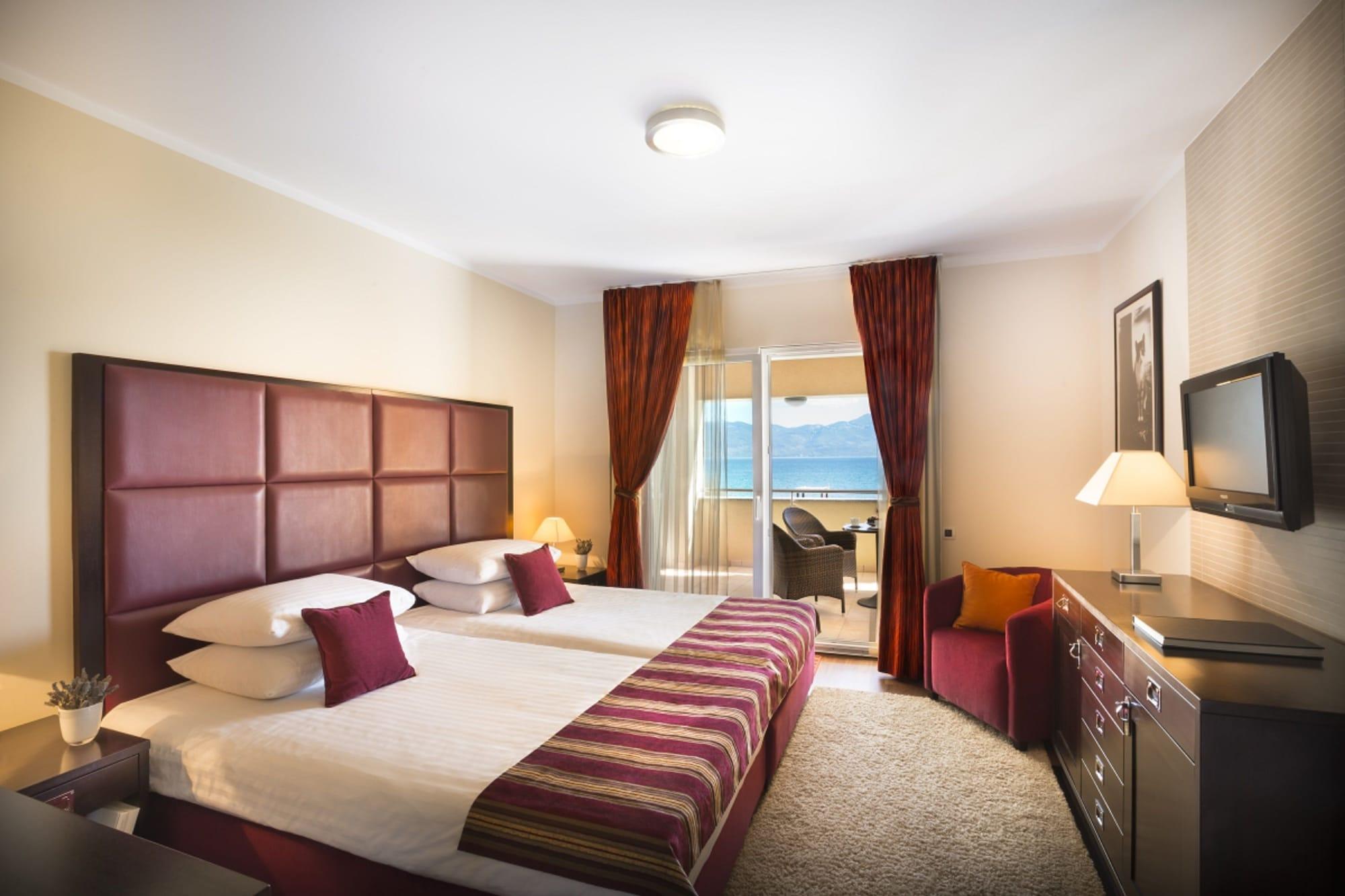 Valamar Atrium Residence Baška Extérieur photo