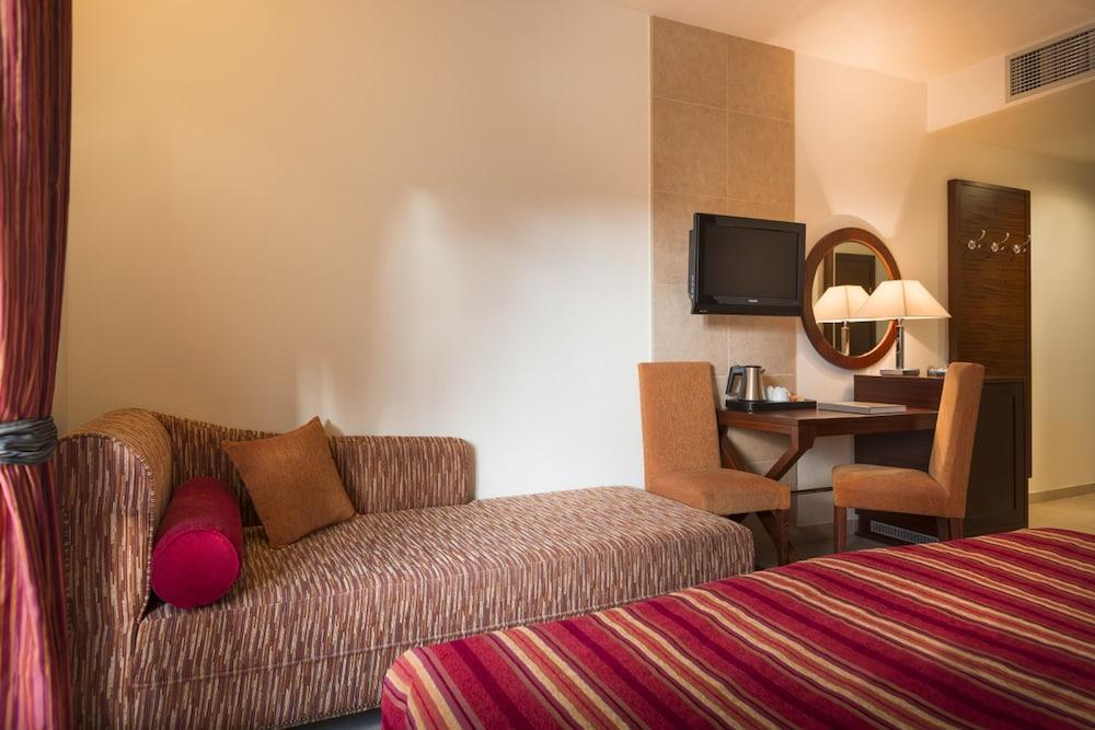 Valamar Atrium Residence Baška Extérieur photo