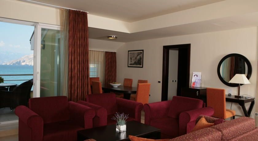 Valamar Atrium Residence Baška Extérieur photo