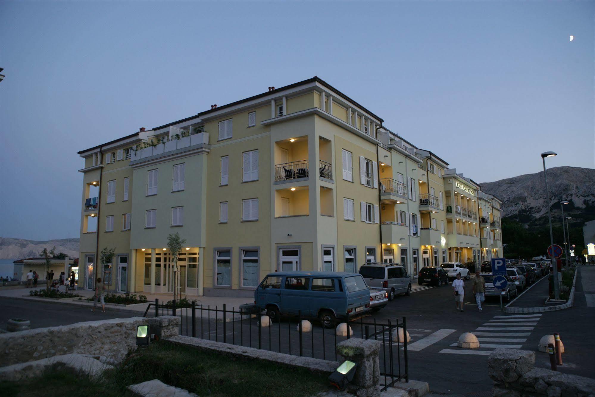 Valamar Atrium Residence Baška Extérieur photo